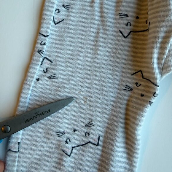 😽 5 / $10 Bundle | Baby Girl Kitty Footie - Picture 5 of 5